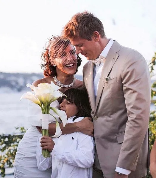 1645642644420.jpeg Ceylan Atınç’la ailesinden gizli evlenen Berk Tanrıverdi'nin şirkete girişi bile yasaklandı!-2