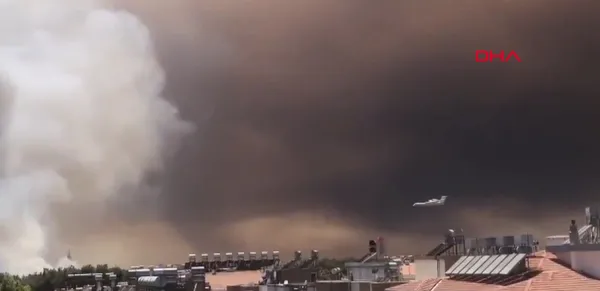 Ateşten doğan karanlık! Antalya Manavgat’taki yangın güneşi kapattı, ilçe karanlığa teslim