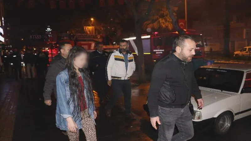 Kahramanmaraş'ta film gibi olay! Sevgilisine kızdı evini yaktı - 2