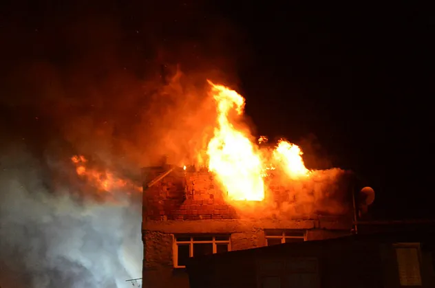 Beyoğlu'nda korkutan yangın