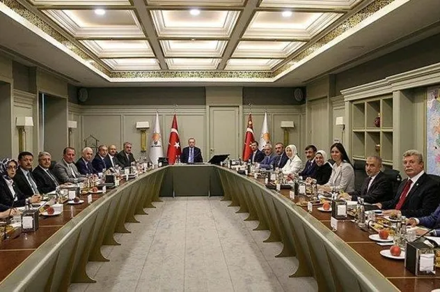 AK Parti MYK toplantısı sona erdi