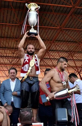 657. Kırkpınar başpehlivanlığı Orhan Okulu kazandı-2