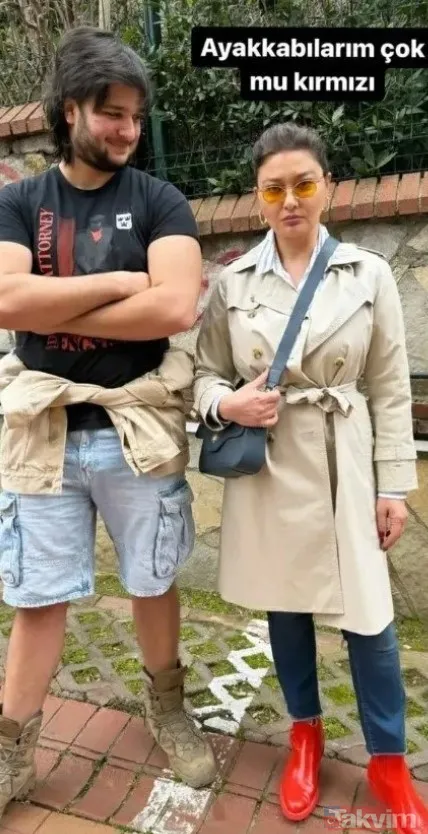 48'lik Nurgül Yeşilçay'ın oğluna bakın! 19 yaşında annesinin boyunu geçti! Cem Özer'le evliliğinin meyvesiydi... - 28