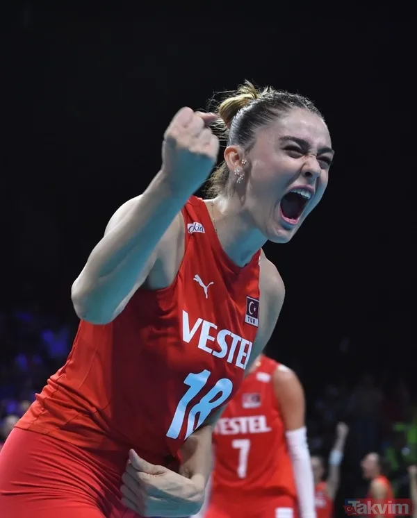 Aralarının limoni olduğu söylenen Zehra Güneş ile Hande Baladın'dan olay yaratan hamle! Filenin Sultanları'nın iki güzeli... - 33