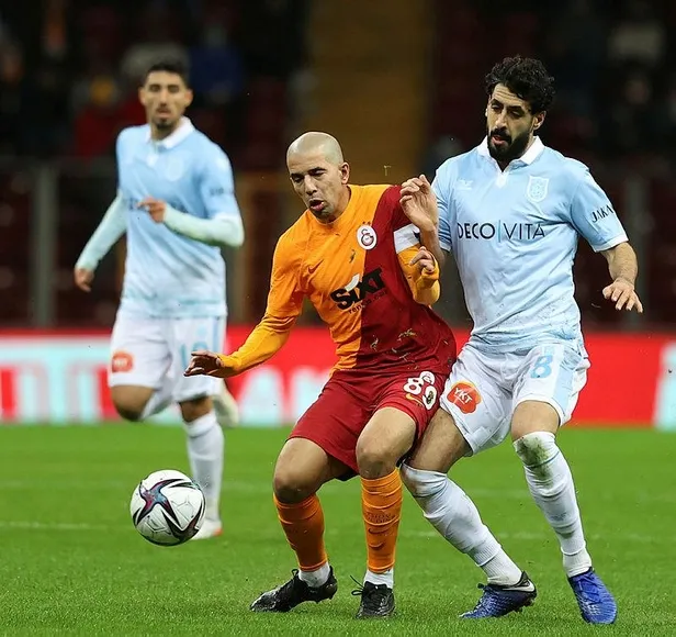 galatasarayin-galibiyet-hasreti-devam-ediyor-taraftar-isyan-bayragini-acti-1639865374175.jpeg Galatasaray'ın galibiyet hasreti devam ediyor! Taraftar isyan bayrağını açtı-4