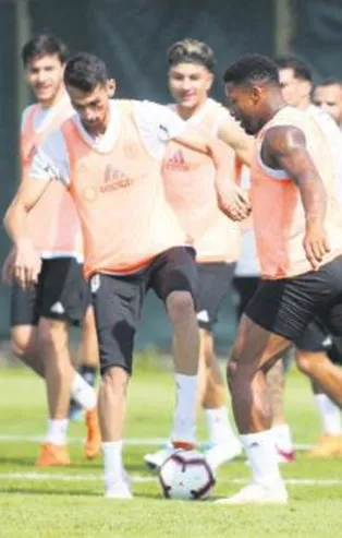 Lens bu kez göze girdi!