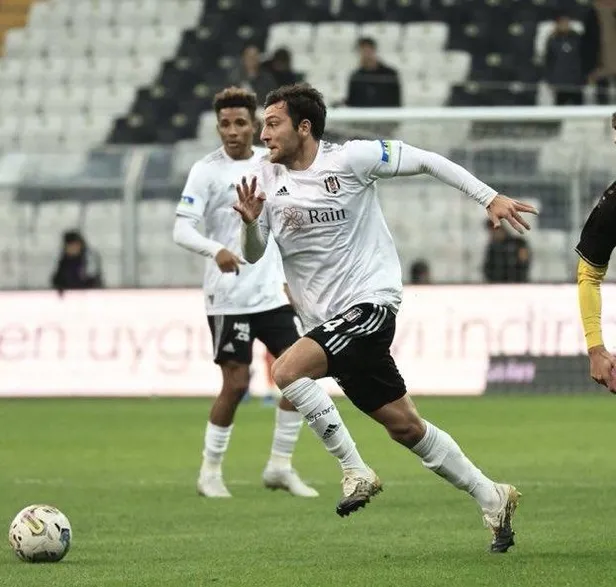 Beşiktaş'ta ayrılık belli oldu! Emrecan Uzunhan Antalyaspor'da-2