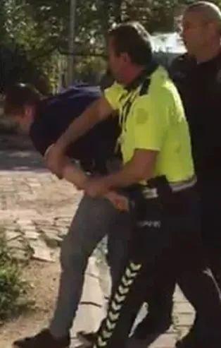 Polis ve bekçilere karşı başlatılan çirkin operasyon sürüyor! 'Çocuk' diye ajite ettiler, 'suç makinesi' çıktı