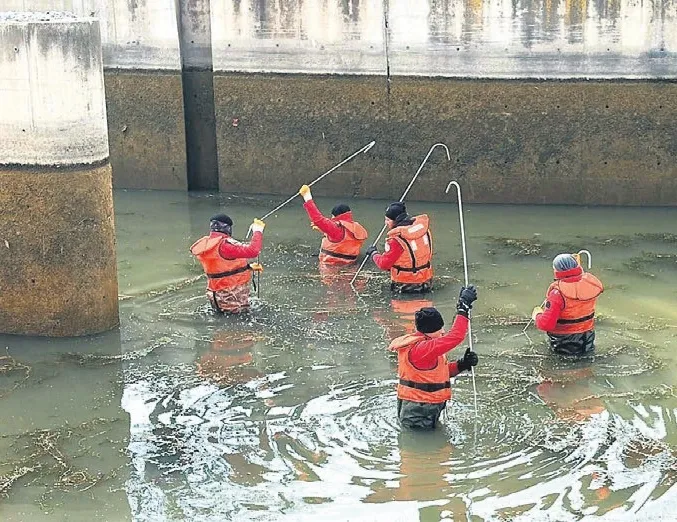Kayıp öğretmen için arama başlatıldı
