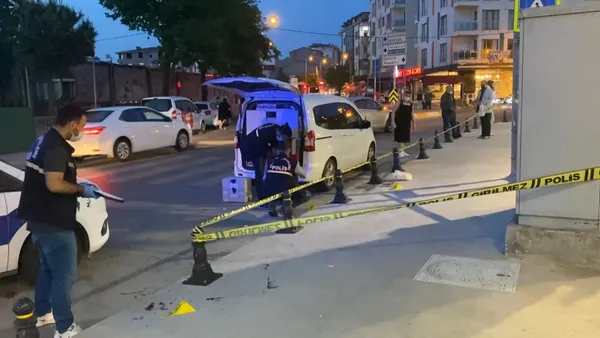 umraniyede-cocuk-parkinda-silahli-bicakli-kavga-cocugun-sesi-her-seyi-ozetliyor-baba-gitmeyelim-1621924246678.jpg Ümraniye'de çocuk parkında silahlı bıçaklı kavga! Çocuğun sesi her şeyi özetliyor: Baba gitmeyelim-6