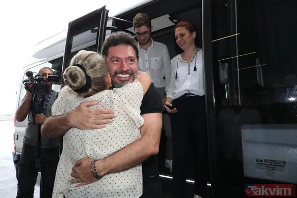 Aylar sonra Türkiye'ye dönen Hakan Atilla'nın karşılanmasında duygu dolu anlar yaşandı - 22