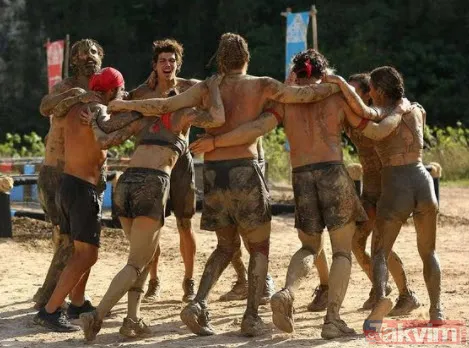 Survivor'da Acun Ilıcalı'nın yüzünü kızartan ilişki itirafı "Önce başkasıylaydı şimdi benimle" Survivor'da hamilelik skandalının kahramanıydı - 10