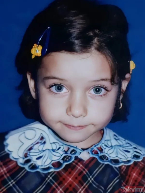 Afra Saraçoğlu 28. yaşını kutladı: Çocukluk fotoğrafı yoğun ilgi gördü - 8