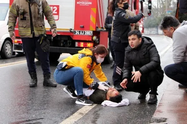 Şişli'de can pazarı! Üst geçitten düştü ilk müdahaleyi yoldan geçen doktor yaptı-5