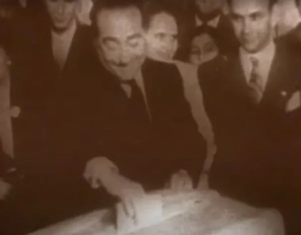 14 Mayıs 1950 seçimleri! 'Beyaz İhtilal'den 73 yıl sonra bir kez daha 'Yeter! Söz Milletindir!' işaretiyle sandığa-3