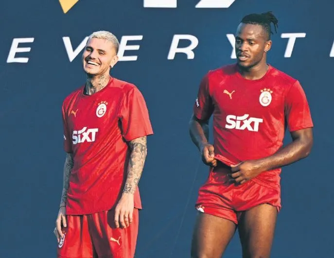 Buruk’tan 4-4-2 sinyali