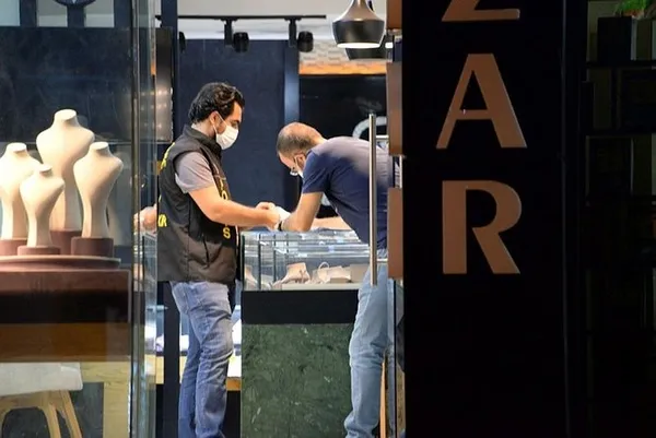 Diyarbakır'da 200 milyonluk vurgun yapan kuyumcular kıskıvrak yakalandı-2