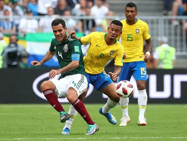 Rafael Marquez, Dünya Kupası eleme maçlarında forma giyen en yaşlı futbolcu oldu-4