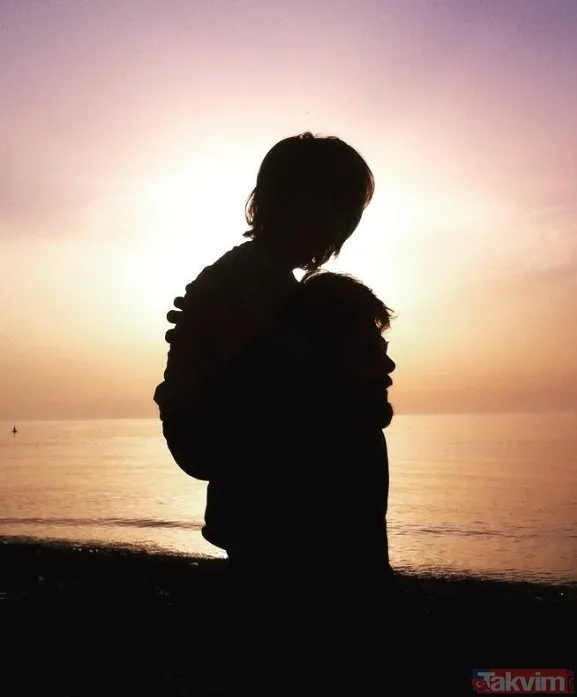 Gamze Özçelik ikinci kez nikah masasına oturdu! Uğur Pektaş'tan sonra ünlü belgeselci ile evlendi! İşte düğünden ilk görüntüler... - 9