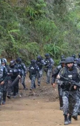 Dünya bu baskını konuşuyor! Binlerce polis ve askerle...