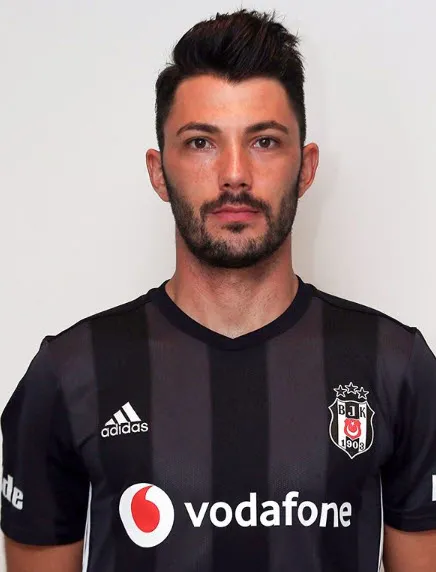 Mete Kalkavan'a küfür davasında Caner Erkin hakim karşısına çıktı-2