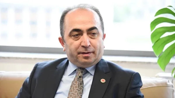turk-tarih-kurumu-baskanligina-yeni-atama-resmi-gazetede-yayimlandi-1691102843106.jpeg Türk Tarih Kurumu Başkanlığı'na yeni atama! Resmi Gazete'de yayımlandı-2