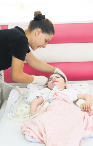 SMA’lı Arife ilk kez 'Anne' dedi