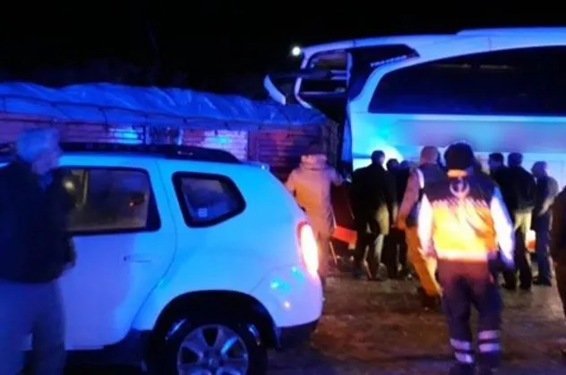 Bingöl - Elazığ karayolunda kaza! Çok sayıda yaralı var
