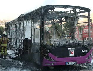 Gaziosmanpaşa'da yanan otobüsün içinden çıkan şey şoke etti