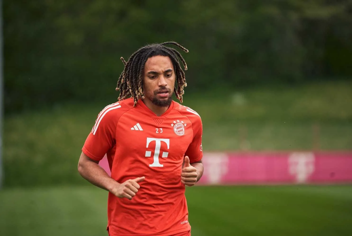 Sacha Boey yine sakatlandı!