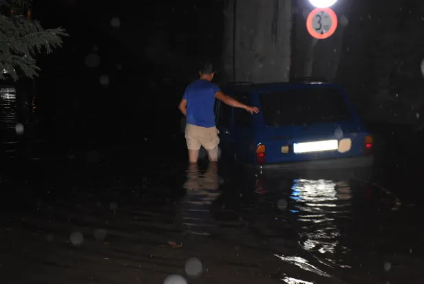 Meteoroloji'den bir son dakika uyarısı daha: Dikkat! Başladı geliyor! 17 Ağustos 2019 hava durumu-4