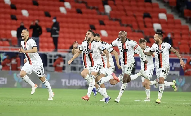 Beşiktaş'ta Çaykur Rizespor maçında teknik direktör koltuğunda Halim Okta mı olacak?-4