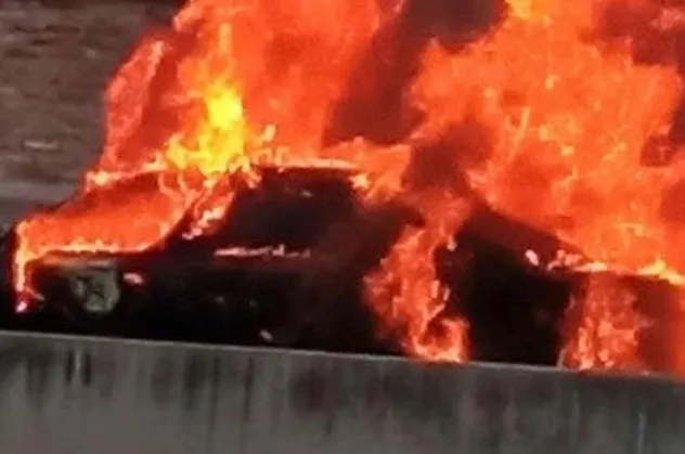 Meksika'da kartel vahşeti! 2 kadını bagajda yaktılar