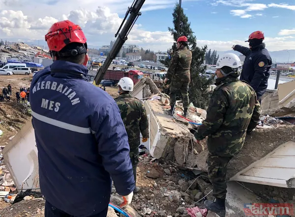Gardaş gerçekten başka! Azerbaycan'da Türkiye'deki depremzedeler için yardım kampanyaları başlatıldı - 24