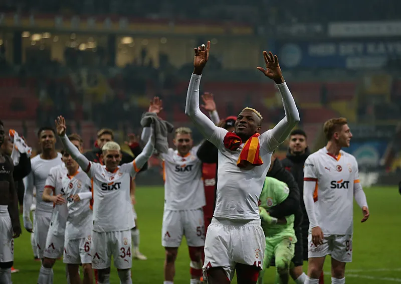 Galatasaray'da biletler kesildi! 5 ayrılık birden - 5
