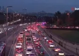 SON DAKİKA: Haftanın ilk iş gününde İstanbul'da trafik yoğunluğu arttı