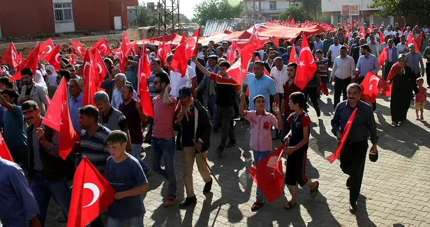 Diyarbakır'da teröre lanet yürüyüşü-1