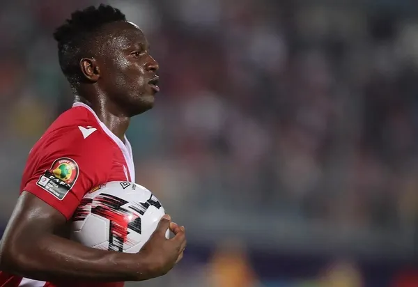 olunga-teklifi-al-duhailde-forma-giyen-kenyali-santrafor-galatasaraya-onerildi-1684186858181.jpeg Olunga teklifi: Al Duhail'de forma giyen kenyalı Santrafor Galatasaray'a önerildi!-3