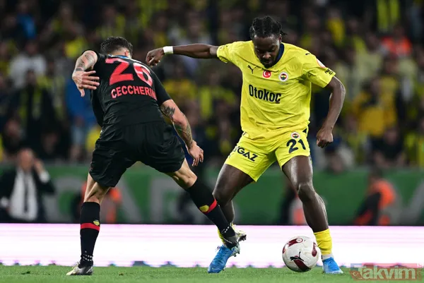 Fatih Karagümrük - Fenerbahçe maçında penaltılara müdahale VAR! Narciso iki pozisyon izletti Numanoğlu iptal etti - 1