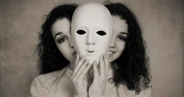 irem-ay-kimdir-instagram-hesabi-ne-irem-ay-berkay-saner-olayi-nedir-bipolar-bozuklugu-nedir-1643834685889.jpg İrem Ay kimdir, İnstagram hesabı ne? İrem Ay Berkay Saner olayı nedir? Bipolar bozukluğu nedir?-5