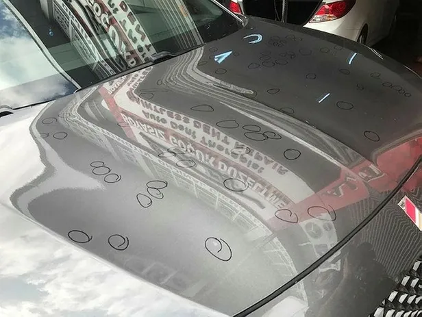 Son dakika: İstanbul'daki dolu nedeniyle hasar alan araçların sahipleri oto sanayilerine akın etti-2