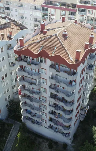 Bursa'da facia ucuz atlatıldı! Kolonu patlayan 9 katlı bina boşaltıldı