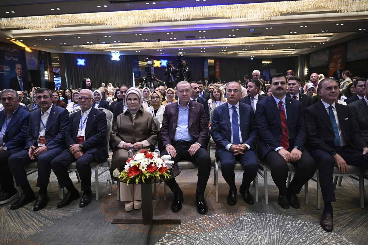 1782550337762.jpeg AK Parti'den 25. yıla özel eser: "Büyük Başkan Erdoğan"-4