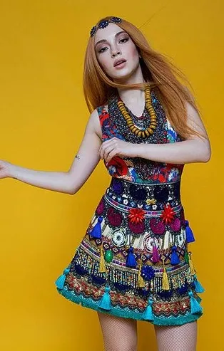 Ece Seçkin dünyaca ünlü İspanyol şarkıcı Enrique Iglesias ile düet yaptı