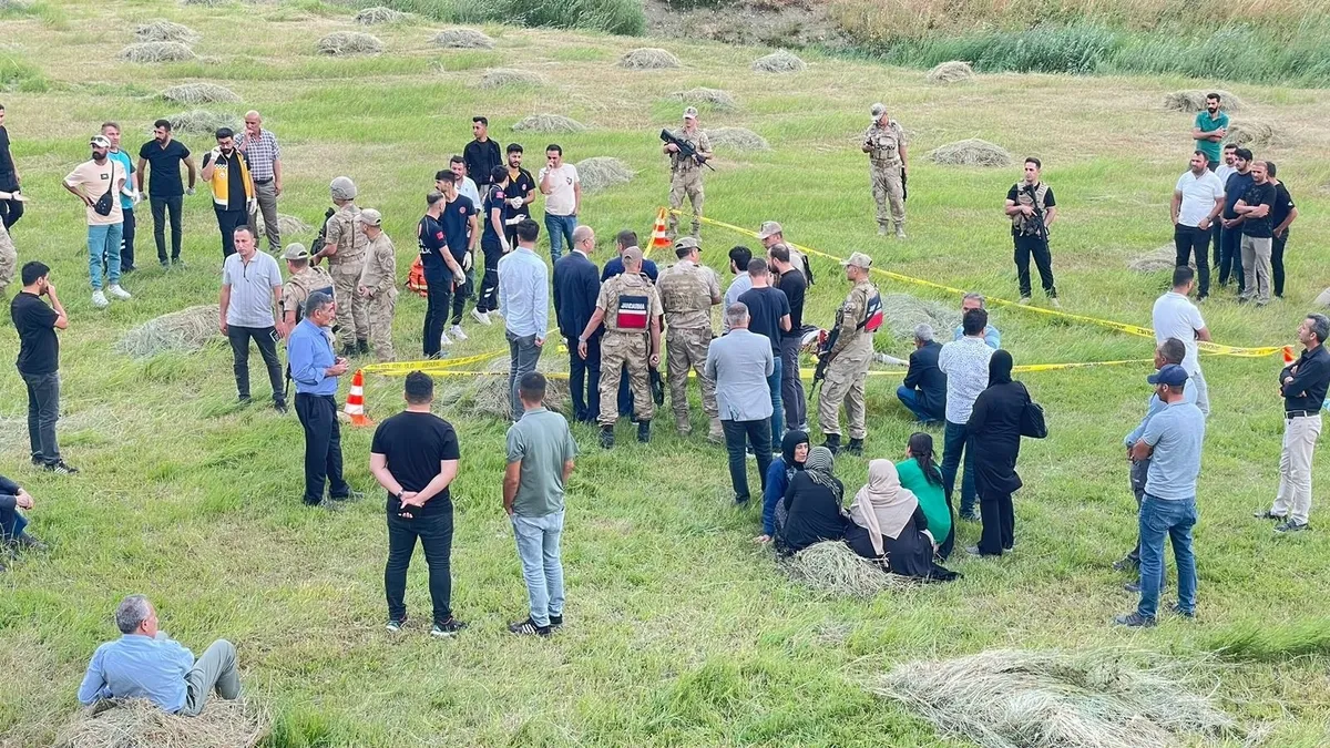 Hakkari’de feci kaza 2 can aldı! Metrelerce sürüklendi...