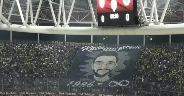 Fenerbahçe tribünleri Koray Şener’i unutmadı