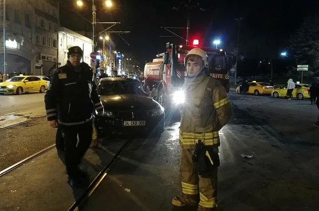 Son dakika: Beyazıt'ta tramvay yolunda kaza!