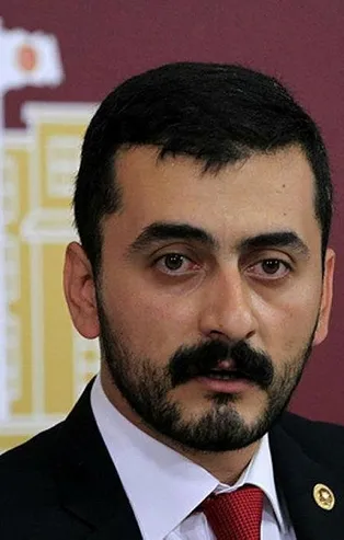 Bakan Albayrak'ın FETÖ'nün suflörü Eren Erdem'e açtığı dava sonuçlandı