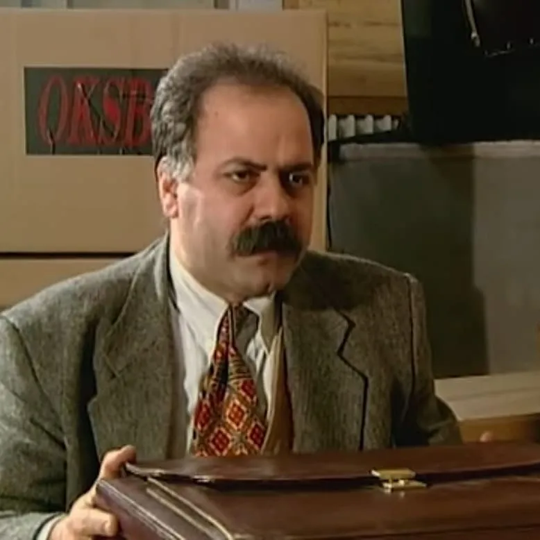 usta-oyuncu-ali-tutal-beyin-kanamasi-gecirerek-hayatini-kaybetti-1771750637564.jpg Usta oyuncudan acı haber geldi: Ali Tutal 76 yaşında hayatını kaybetti-3