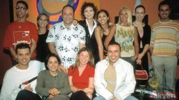 Hayat Bilgisi'nin Ortega'sı Paşhan Yılmazel bir değişti pir değişti! Hayat Bilgisi’nin Ortega’sı için zaman geriye aktı - 22